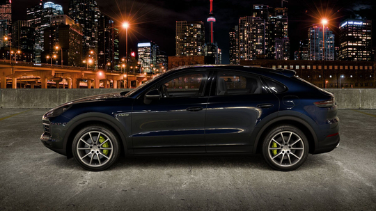 Porsche_Cayenne_Coupe_E-Hybrid_Litur-6