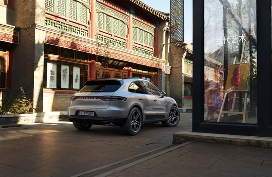 Porsche Macan-6