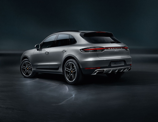 Porsche Macan-19