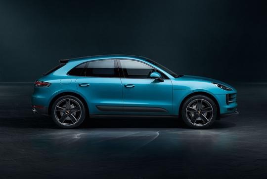 Porsche Macan S-13