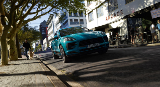 Porsche Macan S-16